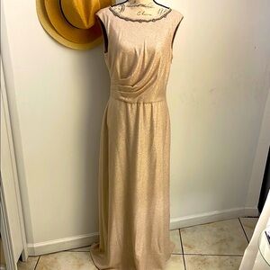 Tahari Cream Champagne Bling Ruched Sleeveless Maxi Gown Size 10